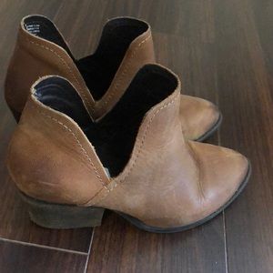 Women’s Cognac Booties